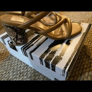 Dolce vita MYLA sandals size 9 brand new